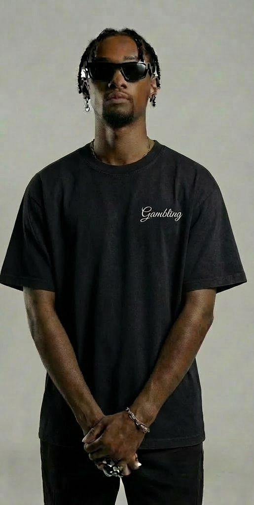 Beige Pro Gambler T-Shirt – Retro Poker Player Streetwear